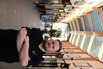 ☀️Terwijl velen genieten van een welverdiende vakantie, staan onze gastvrije beveiligers paraat!💪 - DZ Beveiliging